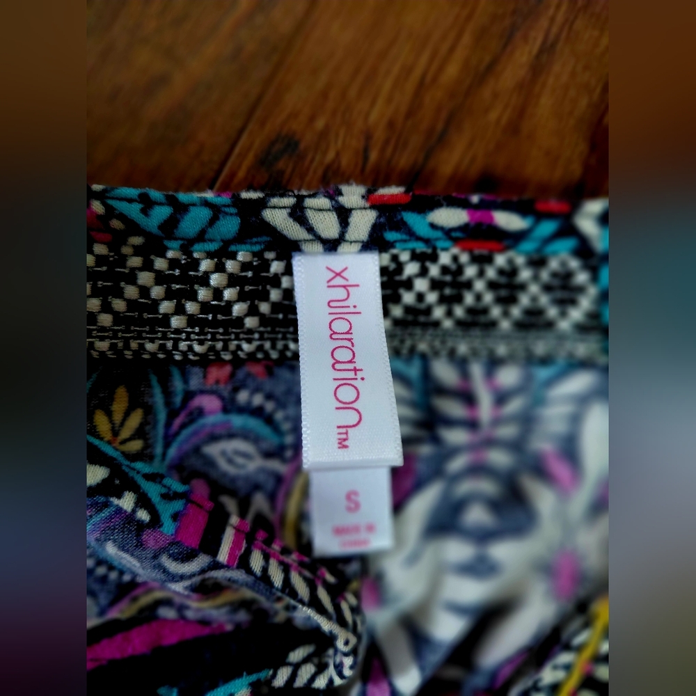 Xhilaration Vibrant Patterned Camisole - Picture 6 of 8